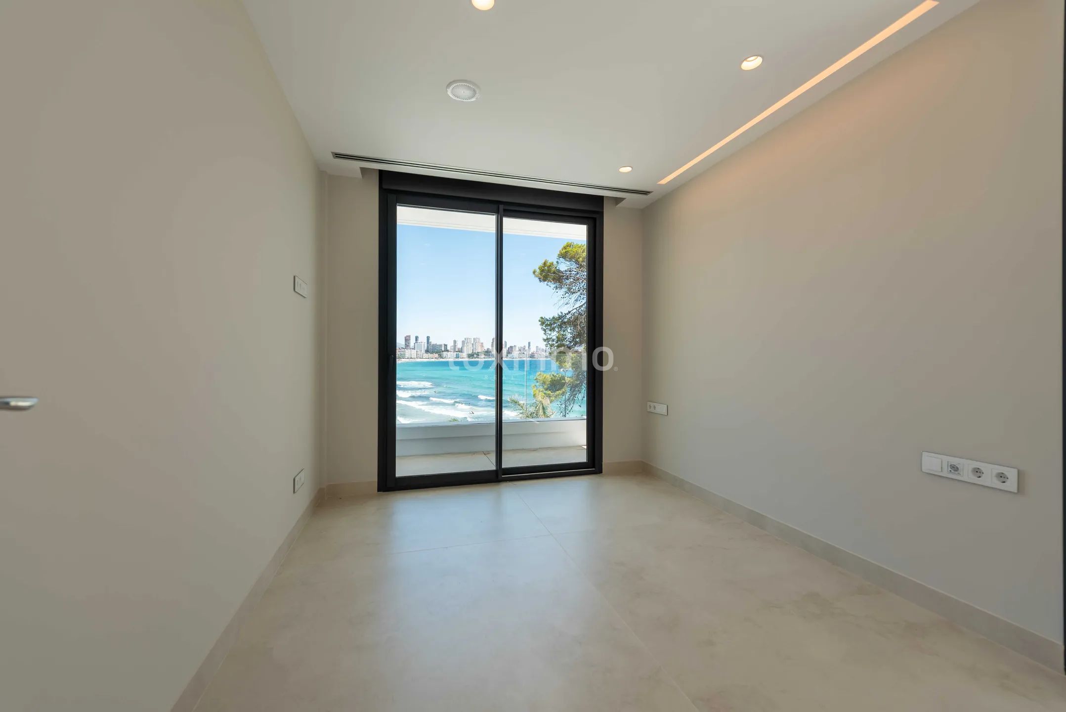 Nouveaux appartements à vendre sur le front de mer à Benidorm — photo 22