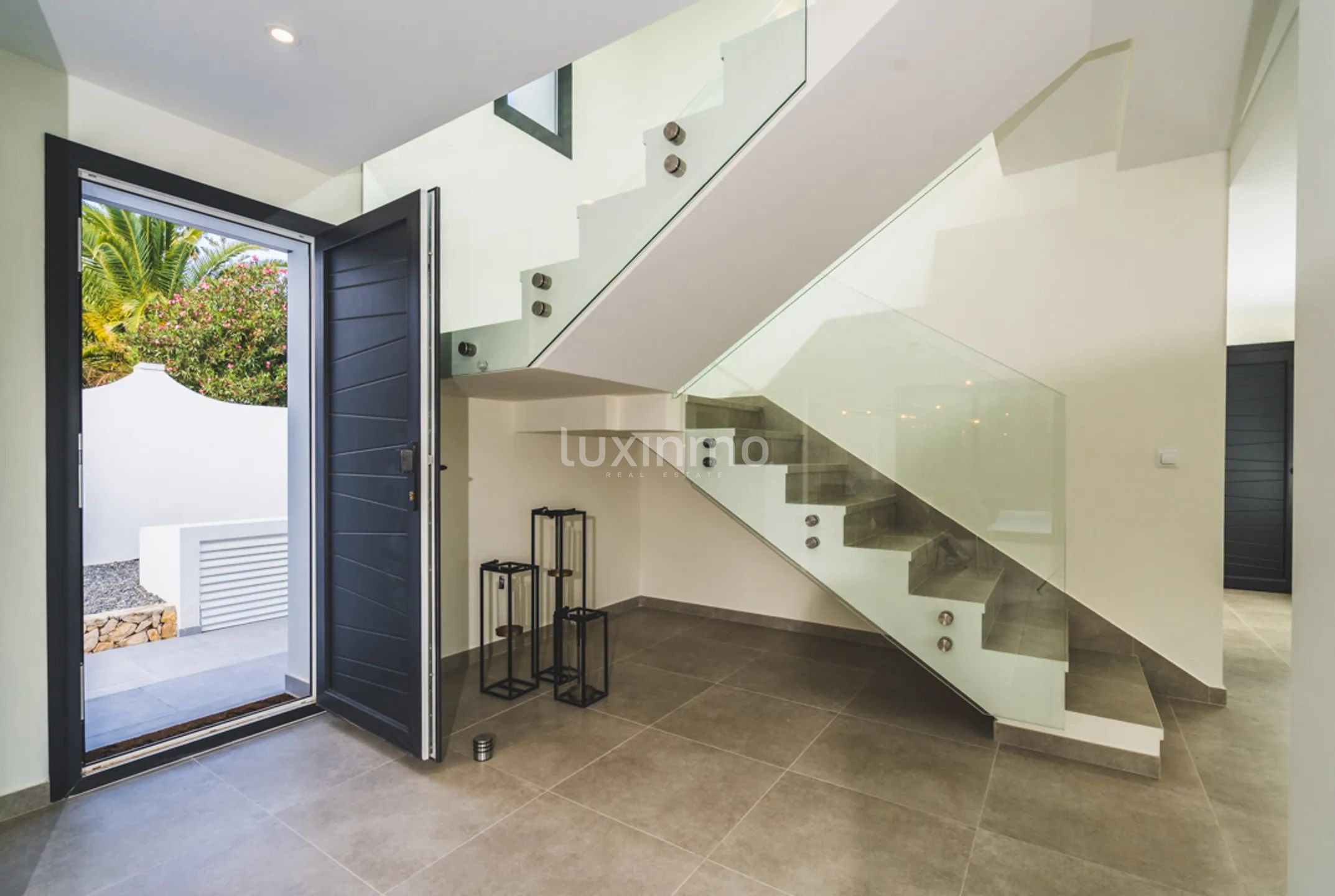 Belle villa de luxe flambant neuve à vendre à Foia Blanca — photo 19