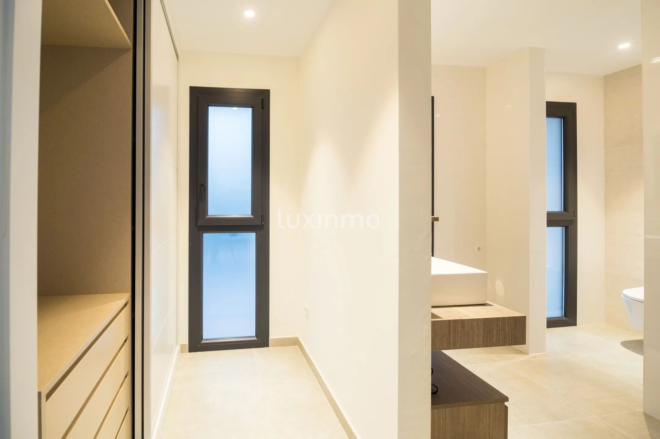 Belle villa de luxe flambant neuve à vendre à Foia Blanca — photo 44