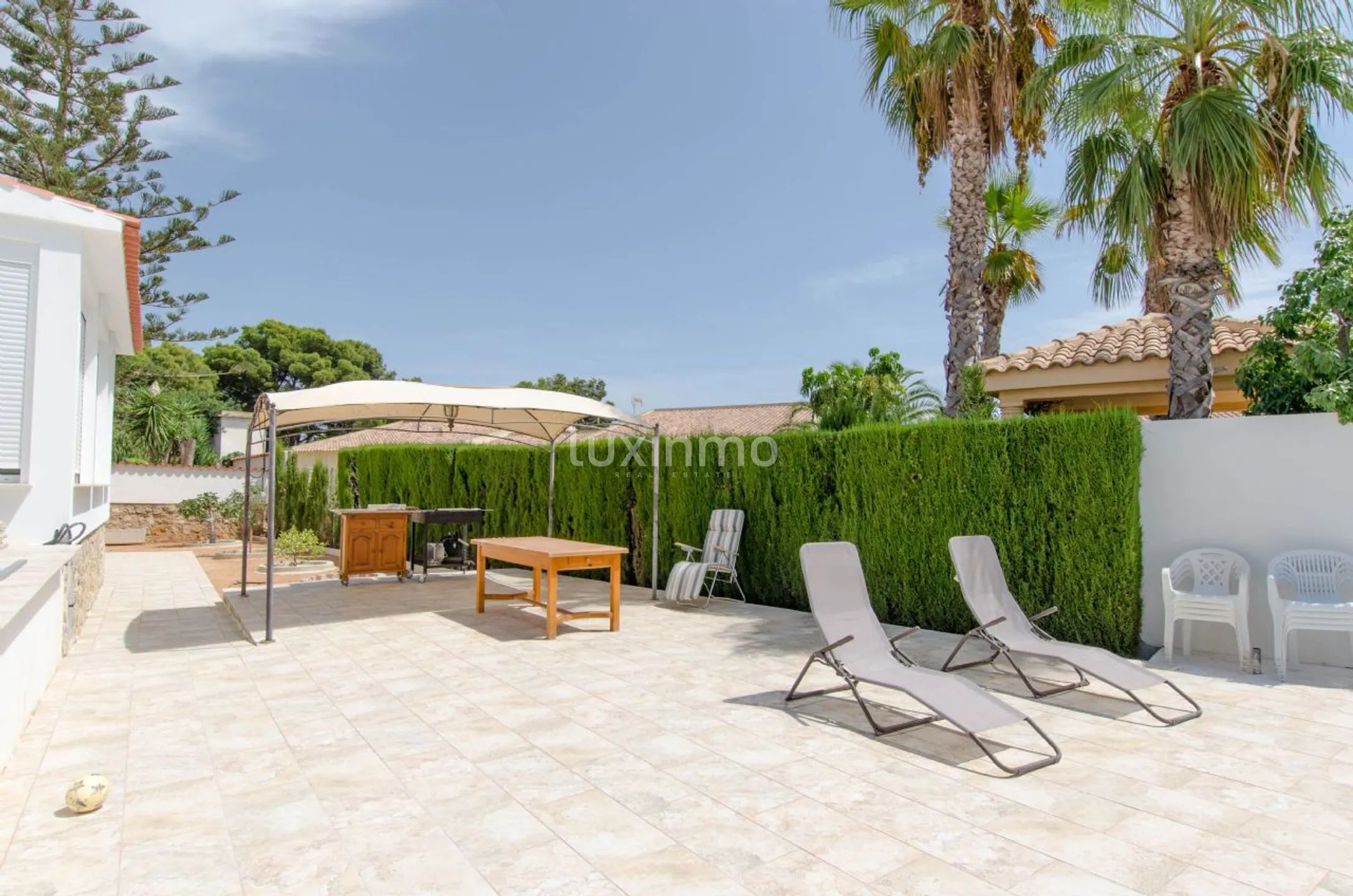 For salg nylig renovert Villa i La Nucia med privat basseng — photo 21