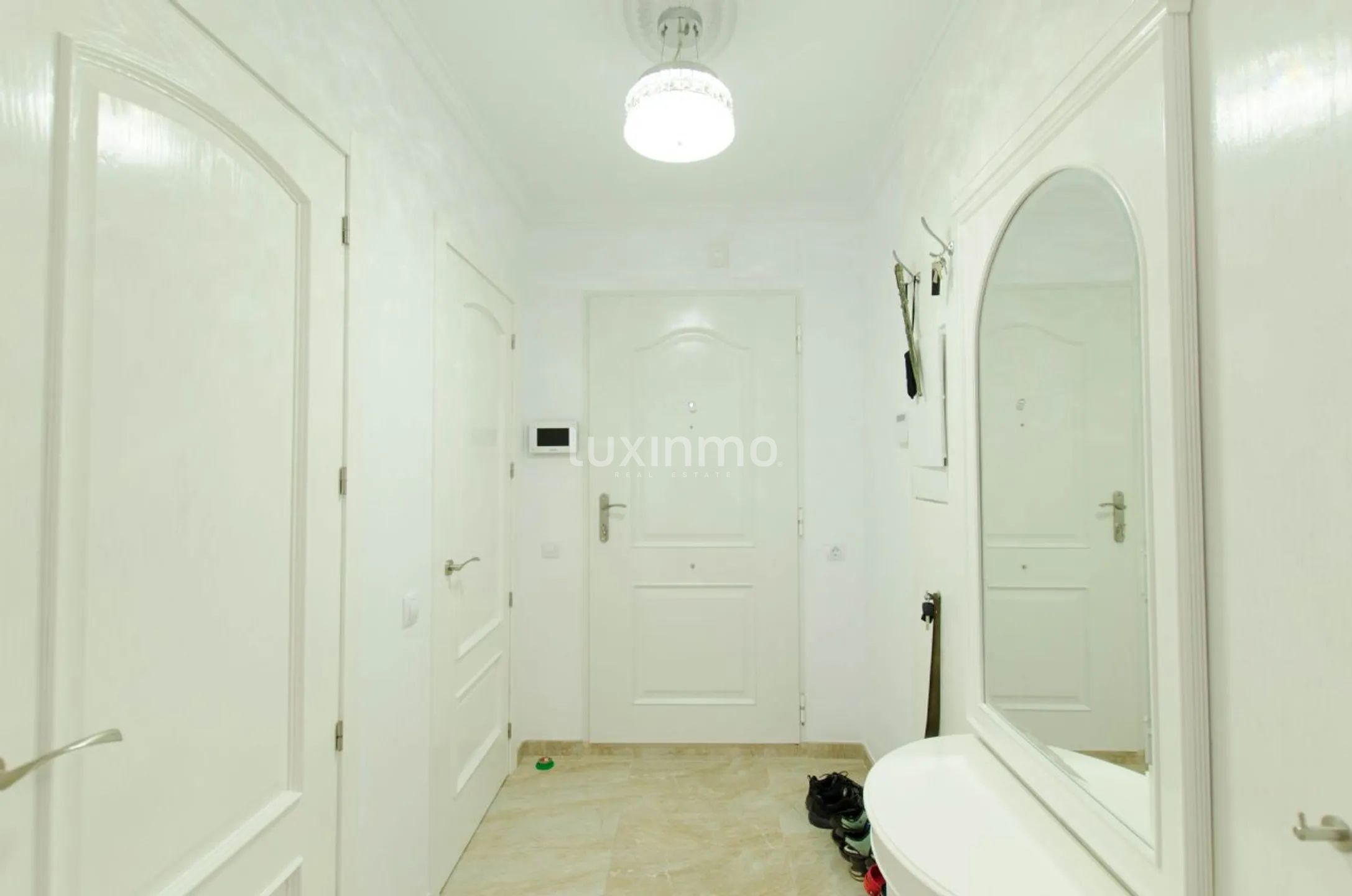 For salg nylig renovert Villa i La Nucia med privat basseng — photo 27