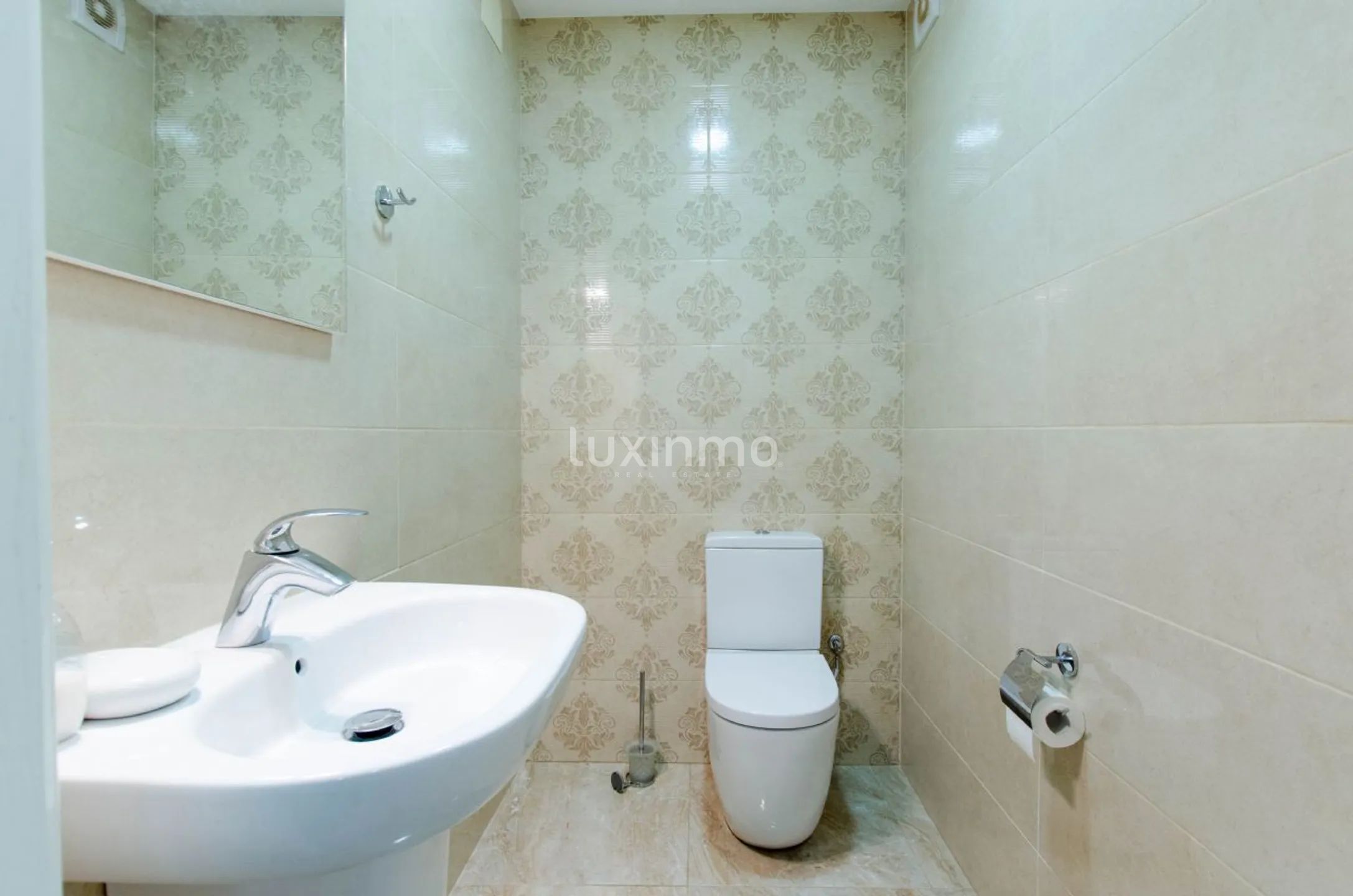For salg nylig renovert Villa i La Nucia med privat basseng — photo 9