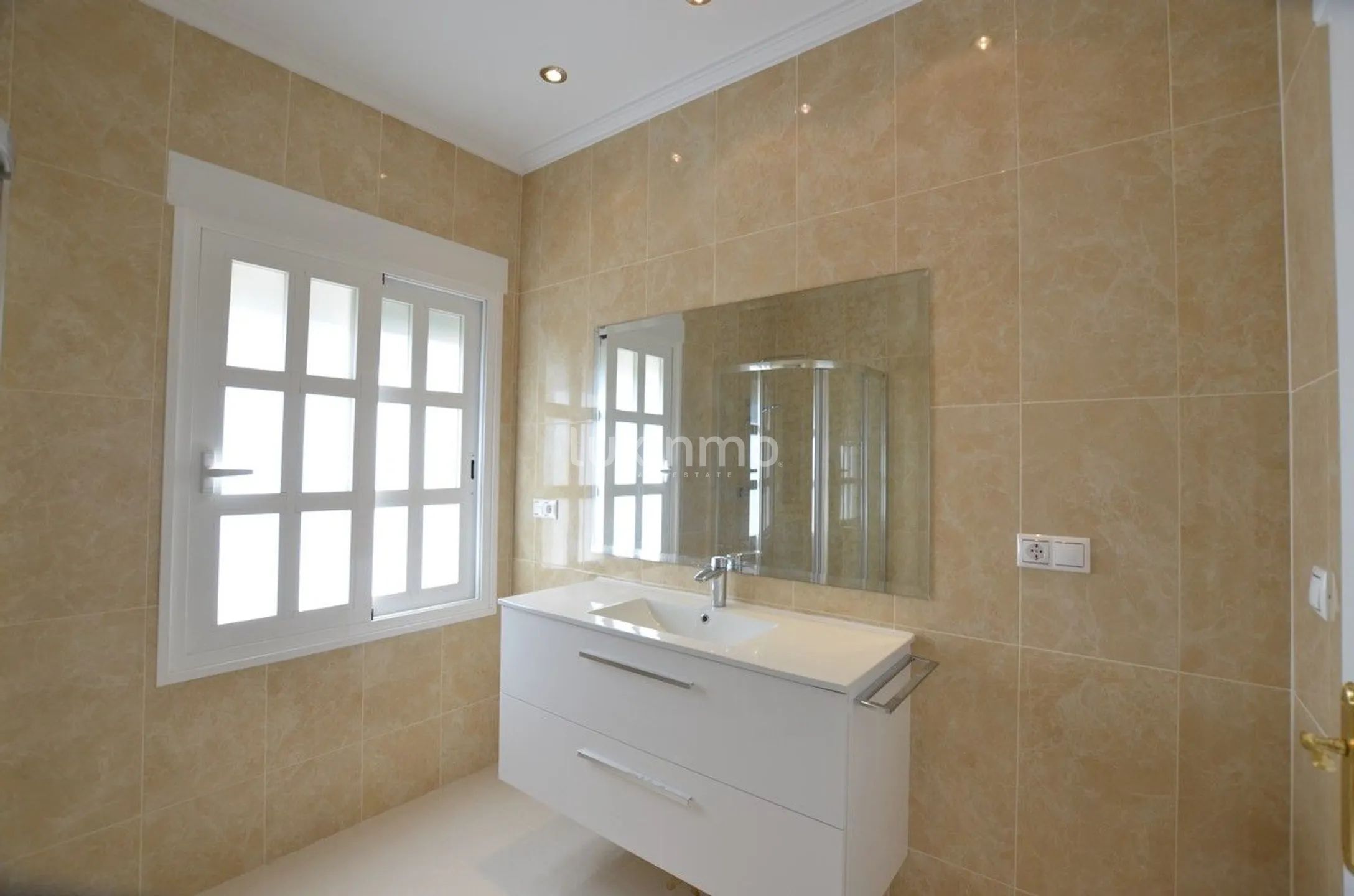 Newly built villa with sea views in Sierra Altea — photo 24