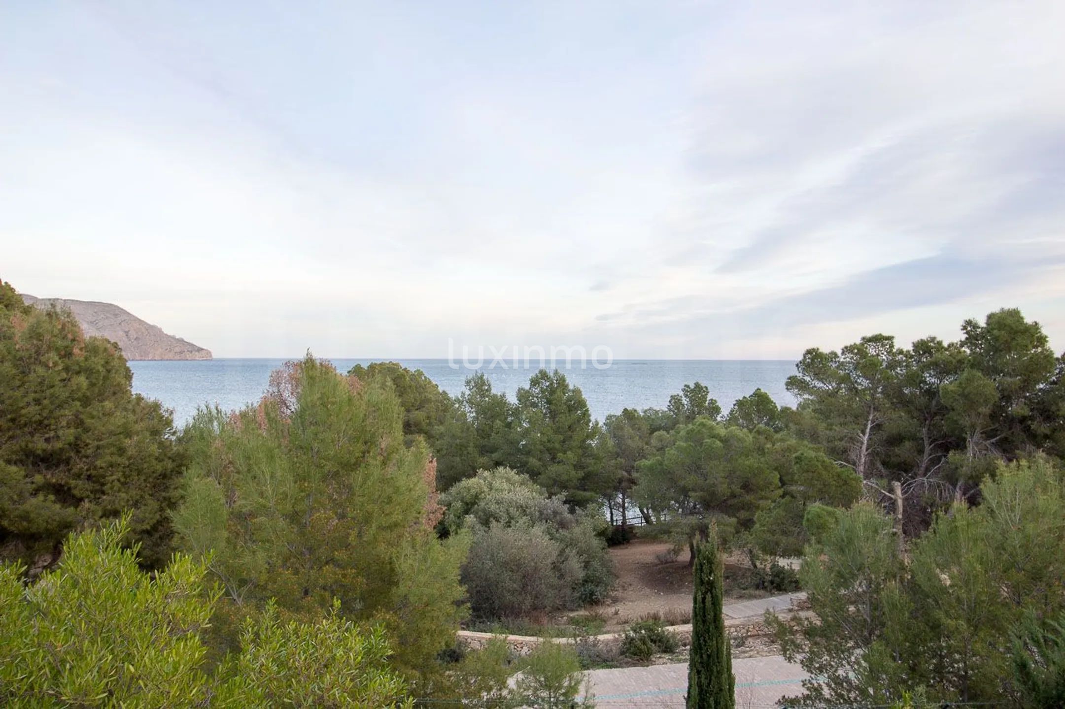 For sale apartment in Villa Gadea Altea with sea views — photo 9