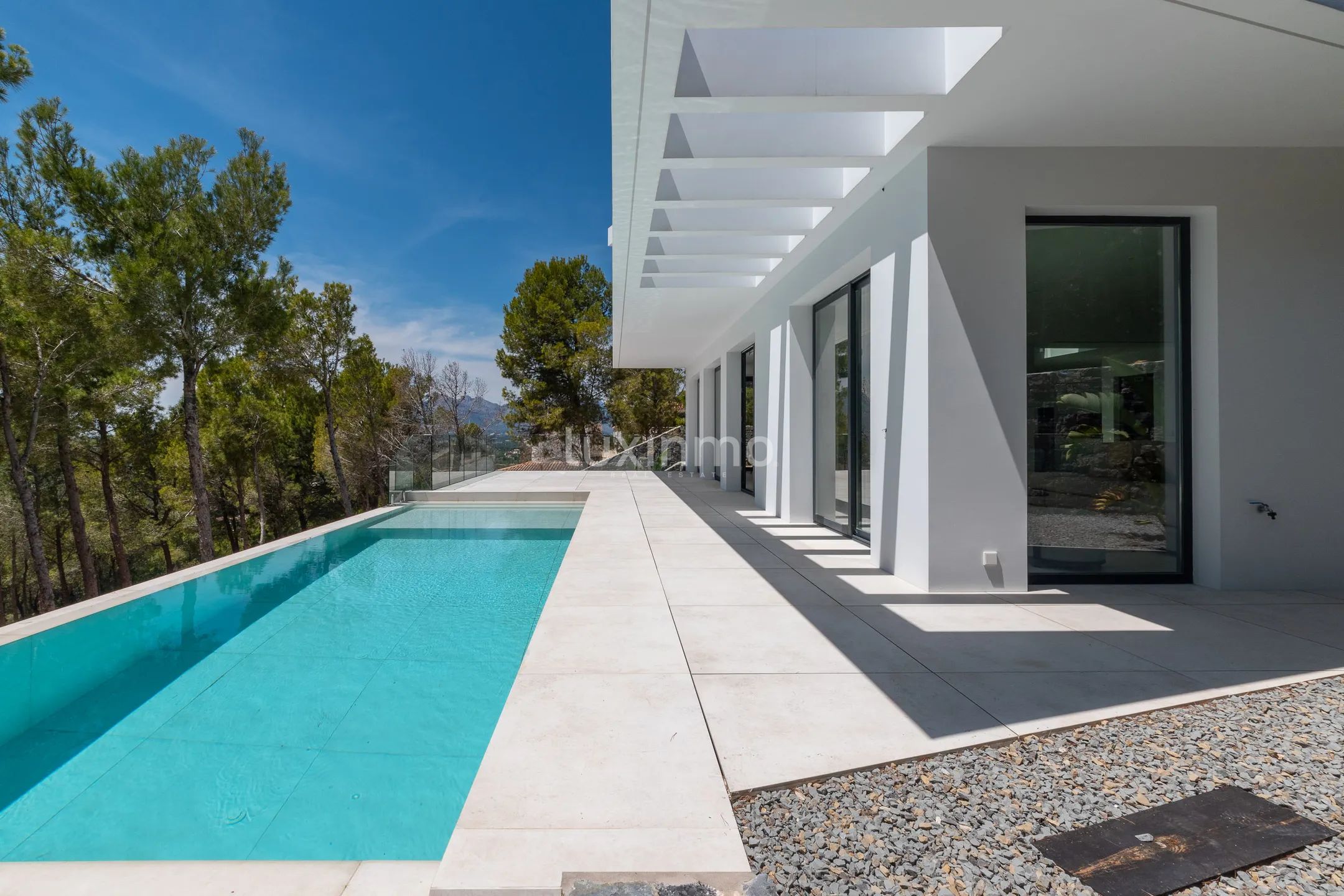 Neu gebaute Villa zum Verkauf in Altea Hills — photo 38