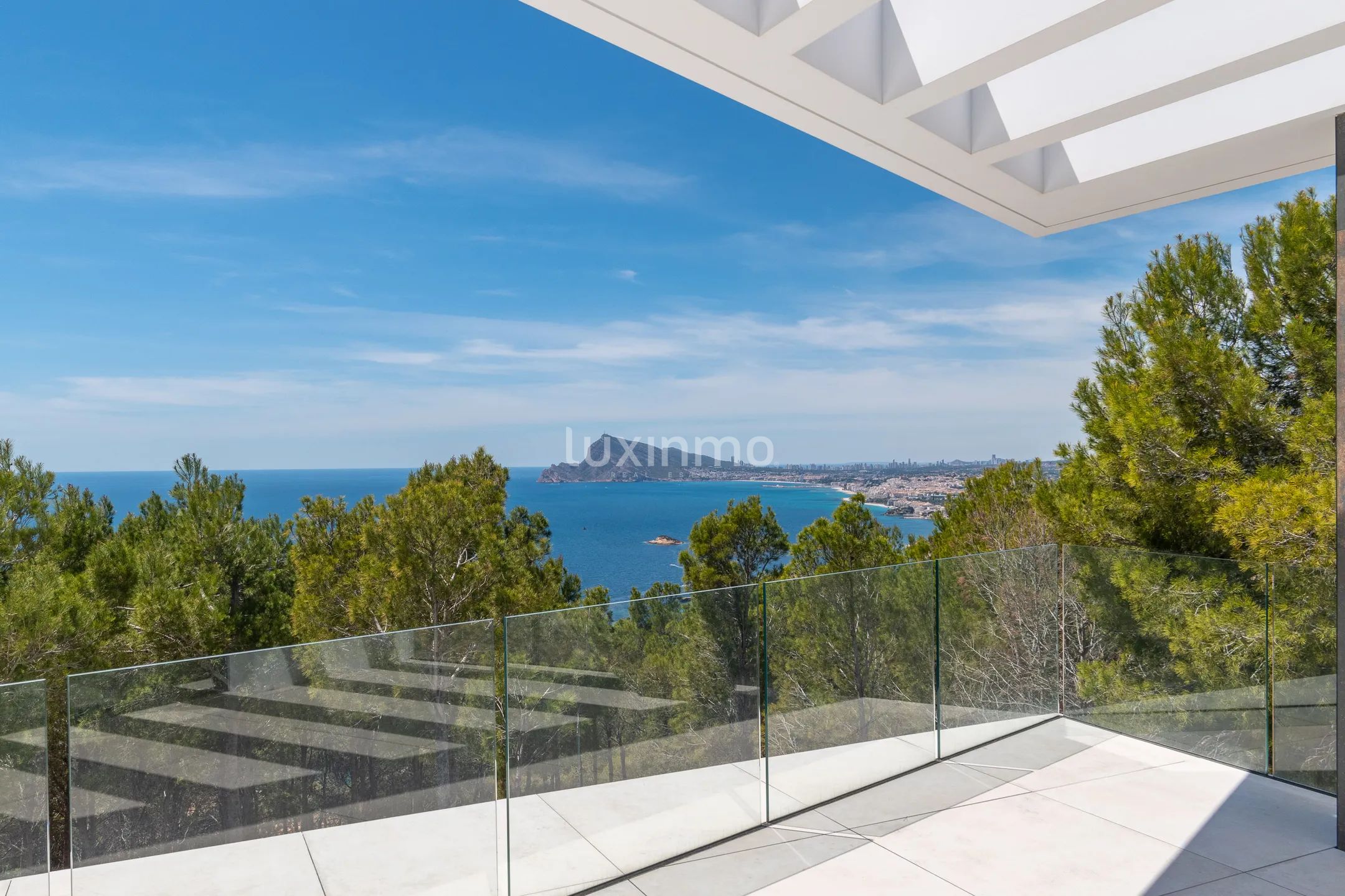 Neu gebaute Villa zum Verkauf in Altea Hills — photo 15