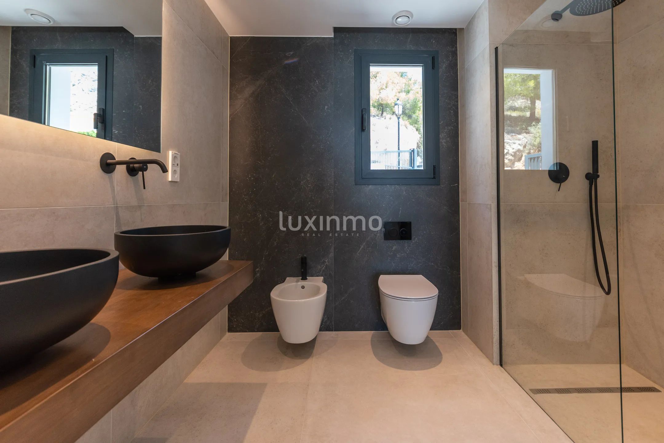 Neu gebaute Villa zum Verkauf in Altea Hills — photo 10