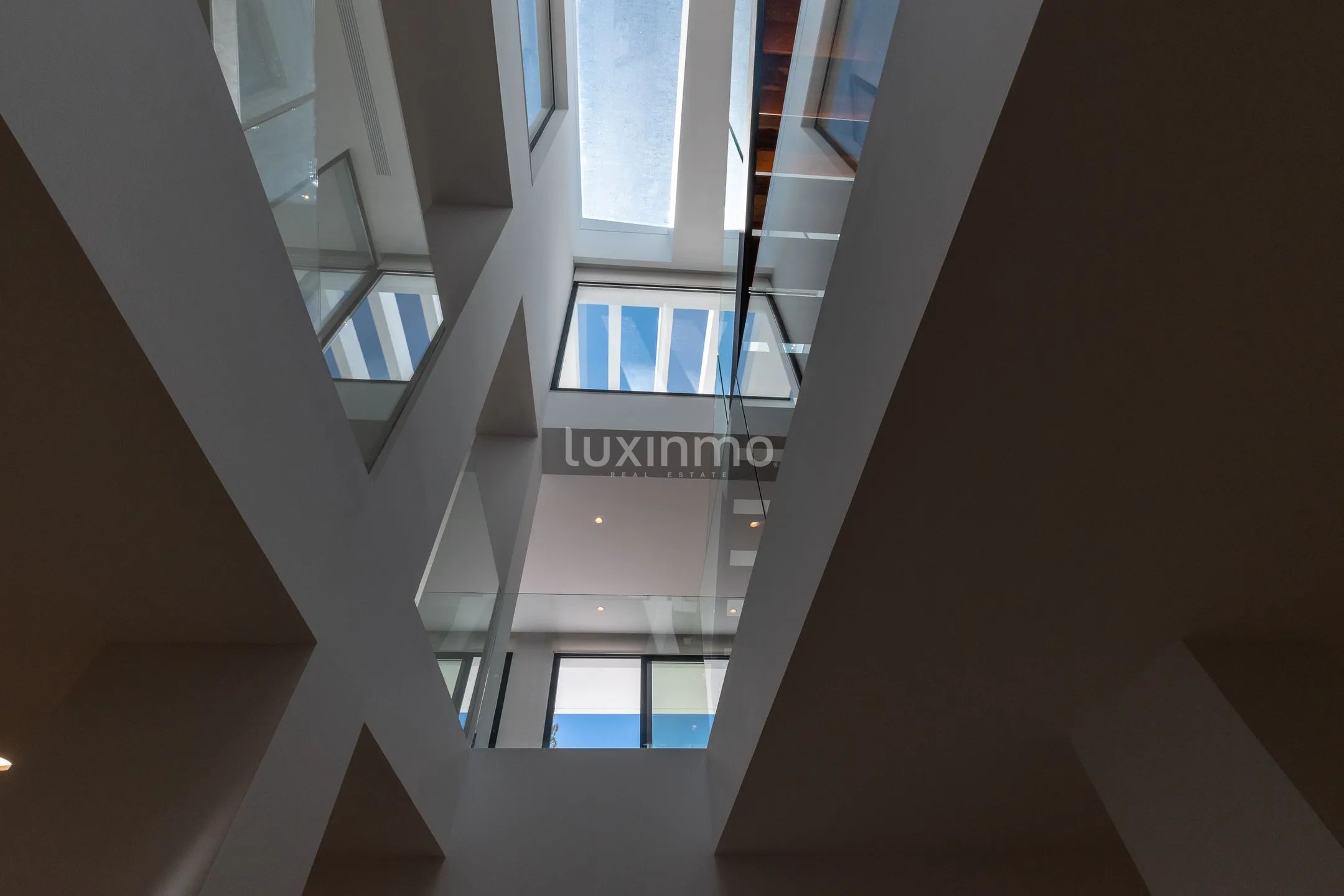 Neu gebaute Villa zum Verkauf in Altea Hills — photo 46