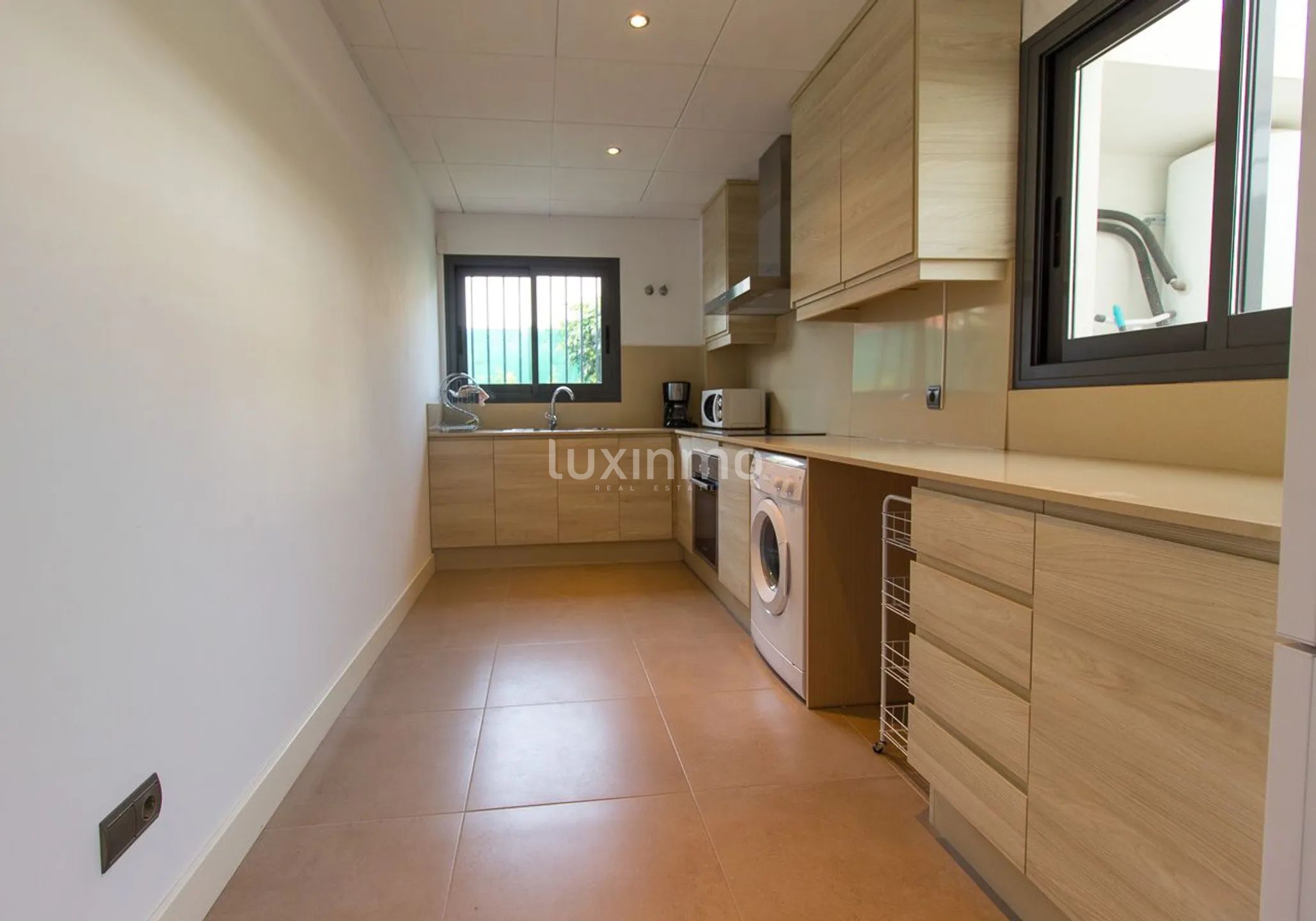 For sale luxury apartment in front of the yacht club of Altea — photo 27