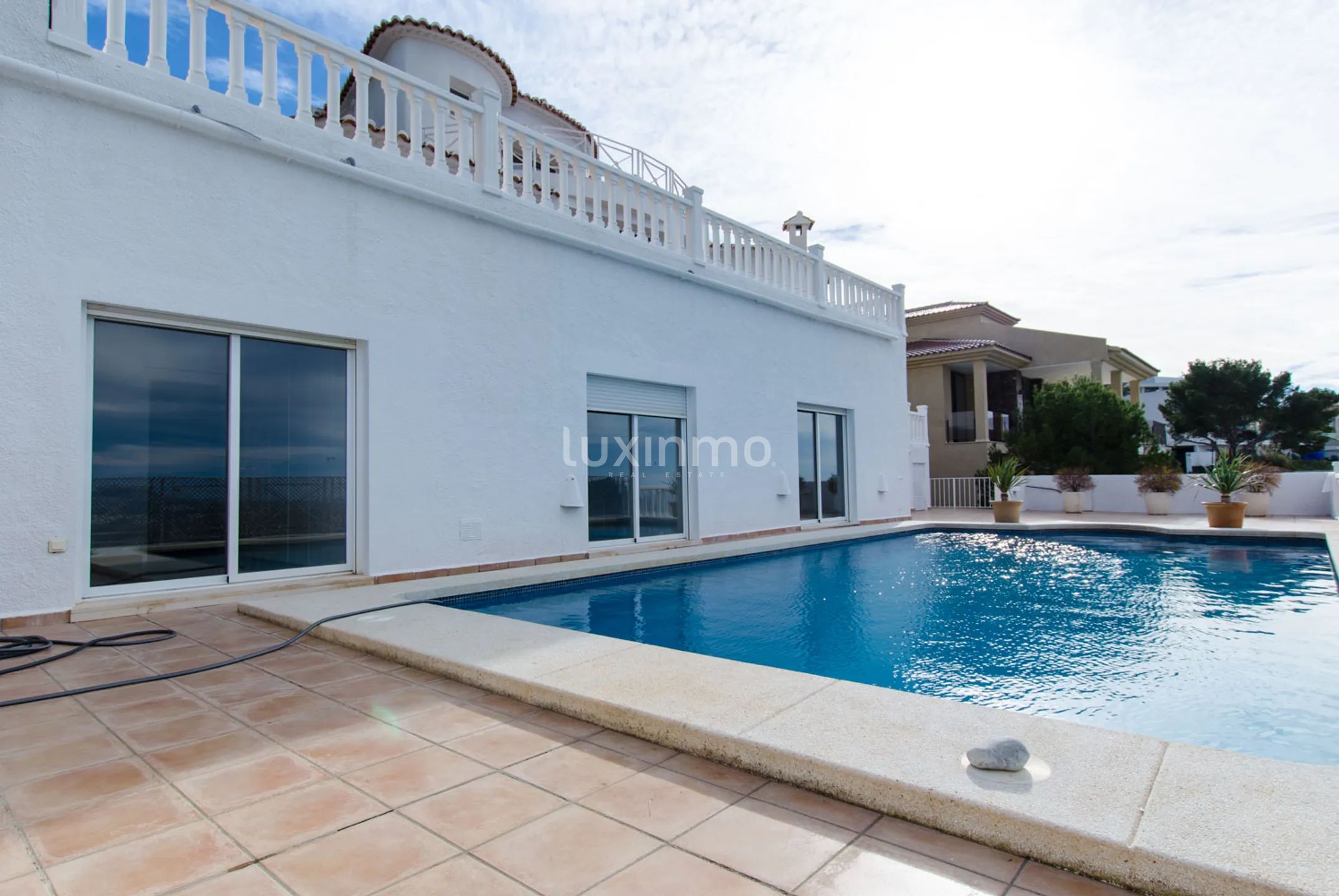 Villa with sea views in Altea Hills — photo 5