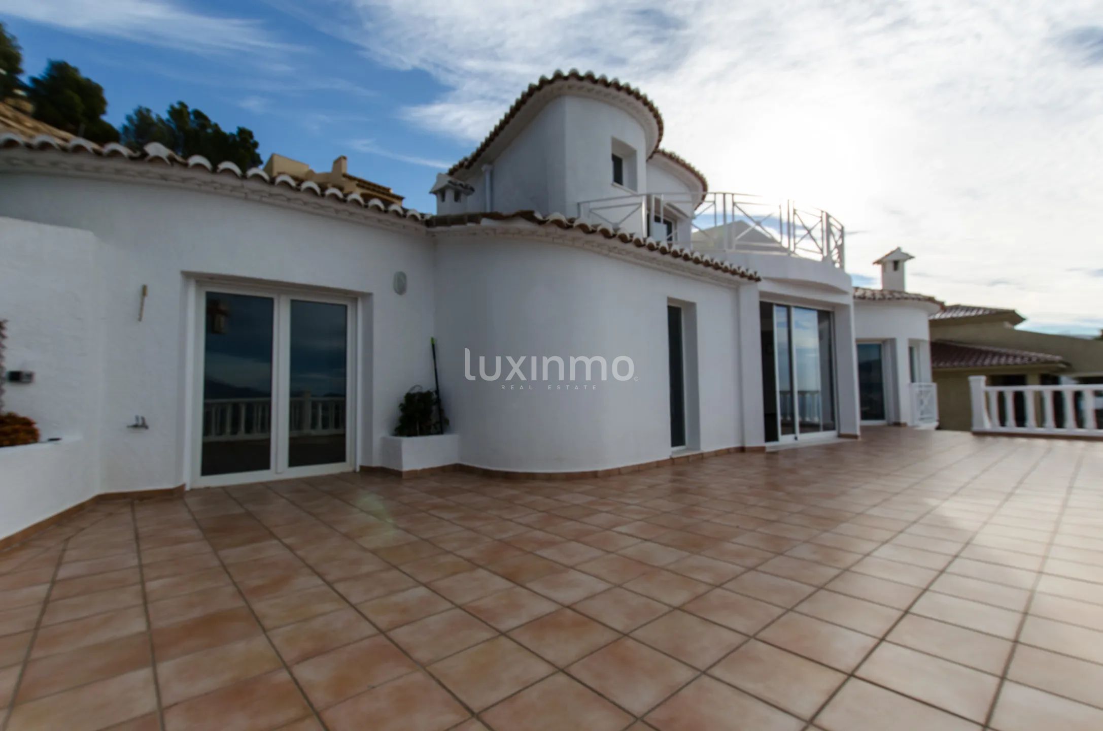 Villa with sea views in Altea Hills — photo 9