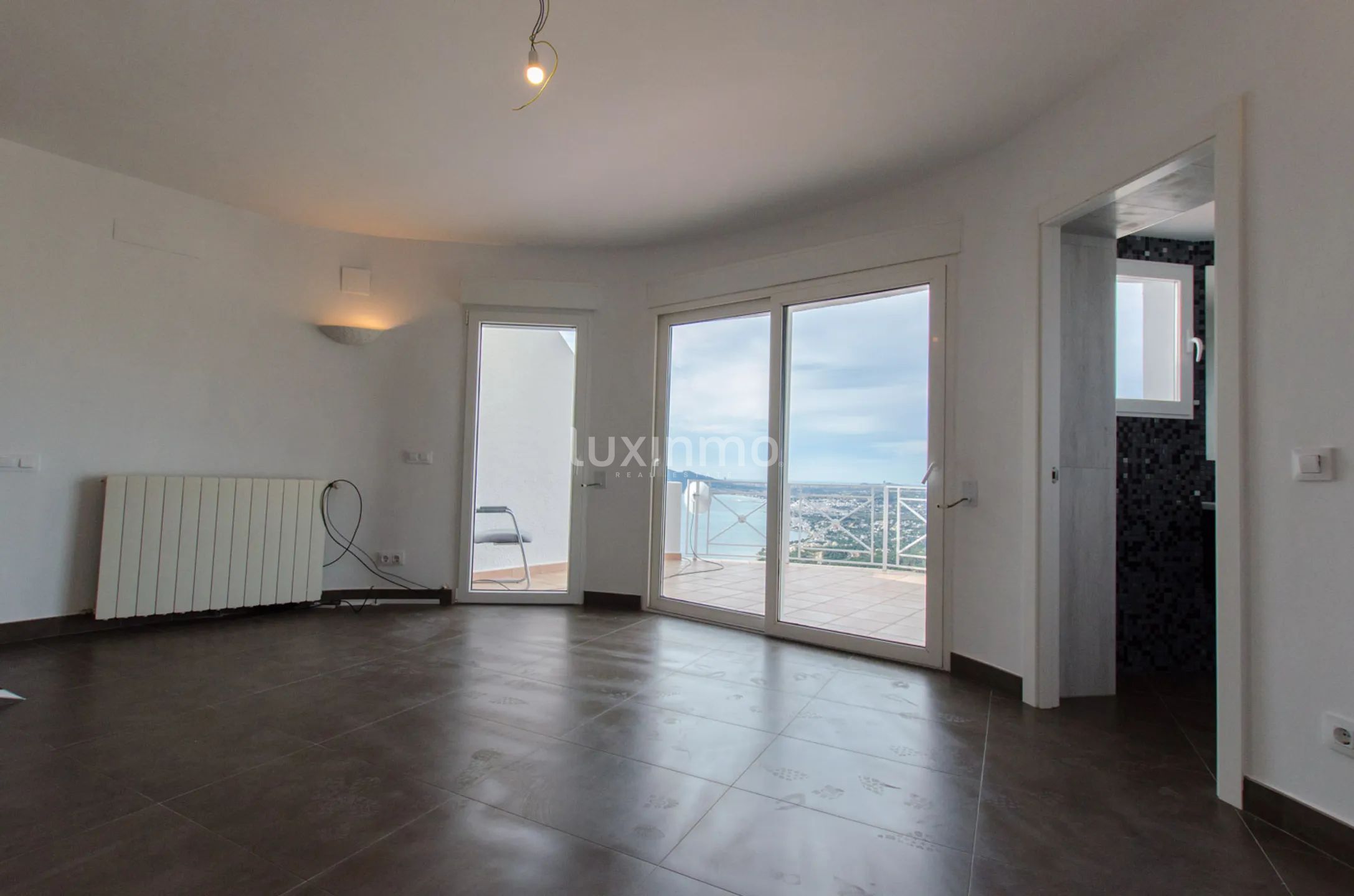 Villa with sea views in Altea Hills — photo 26
