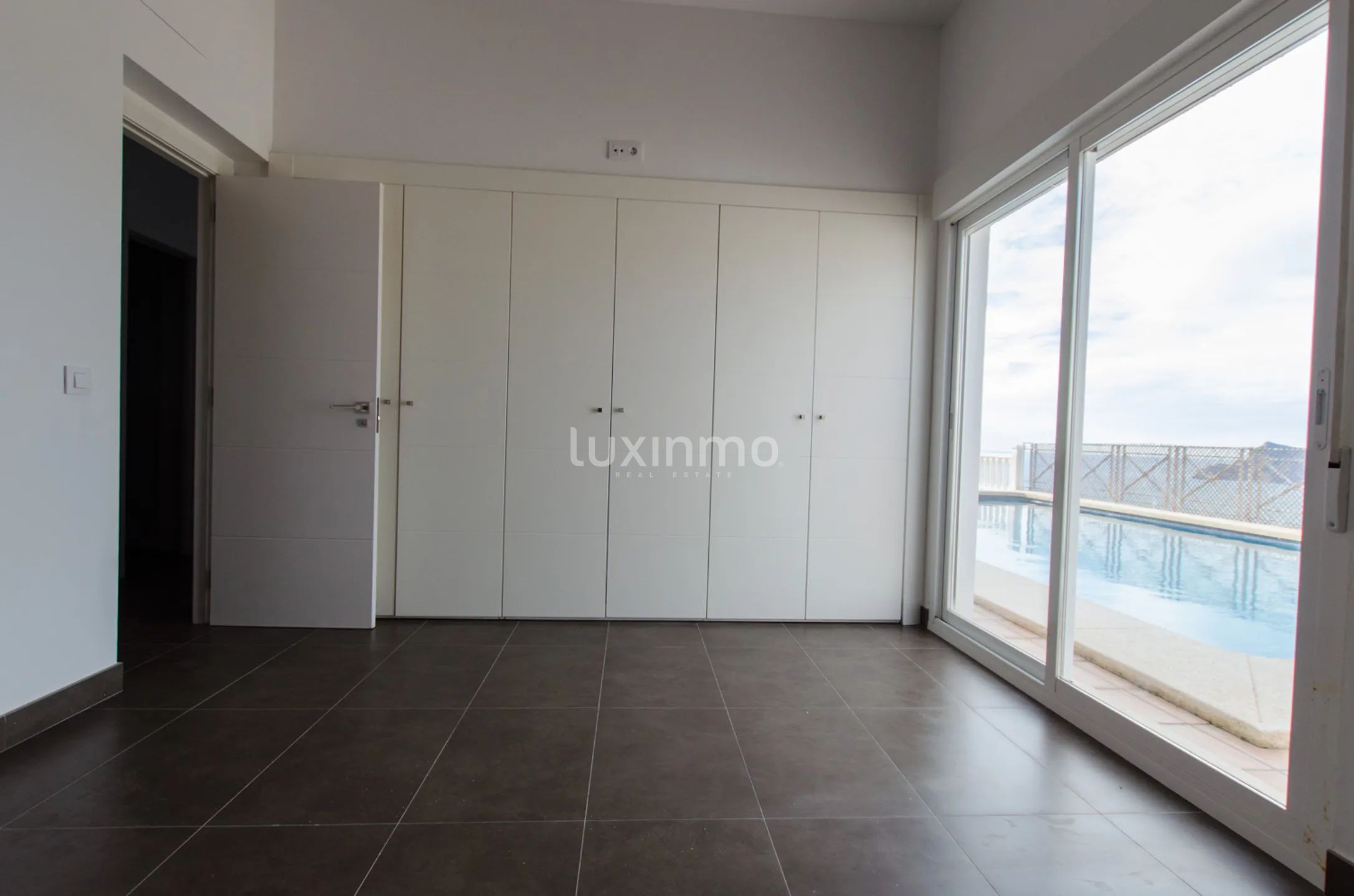 Villa with sea views in Altea Hills — photo 30