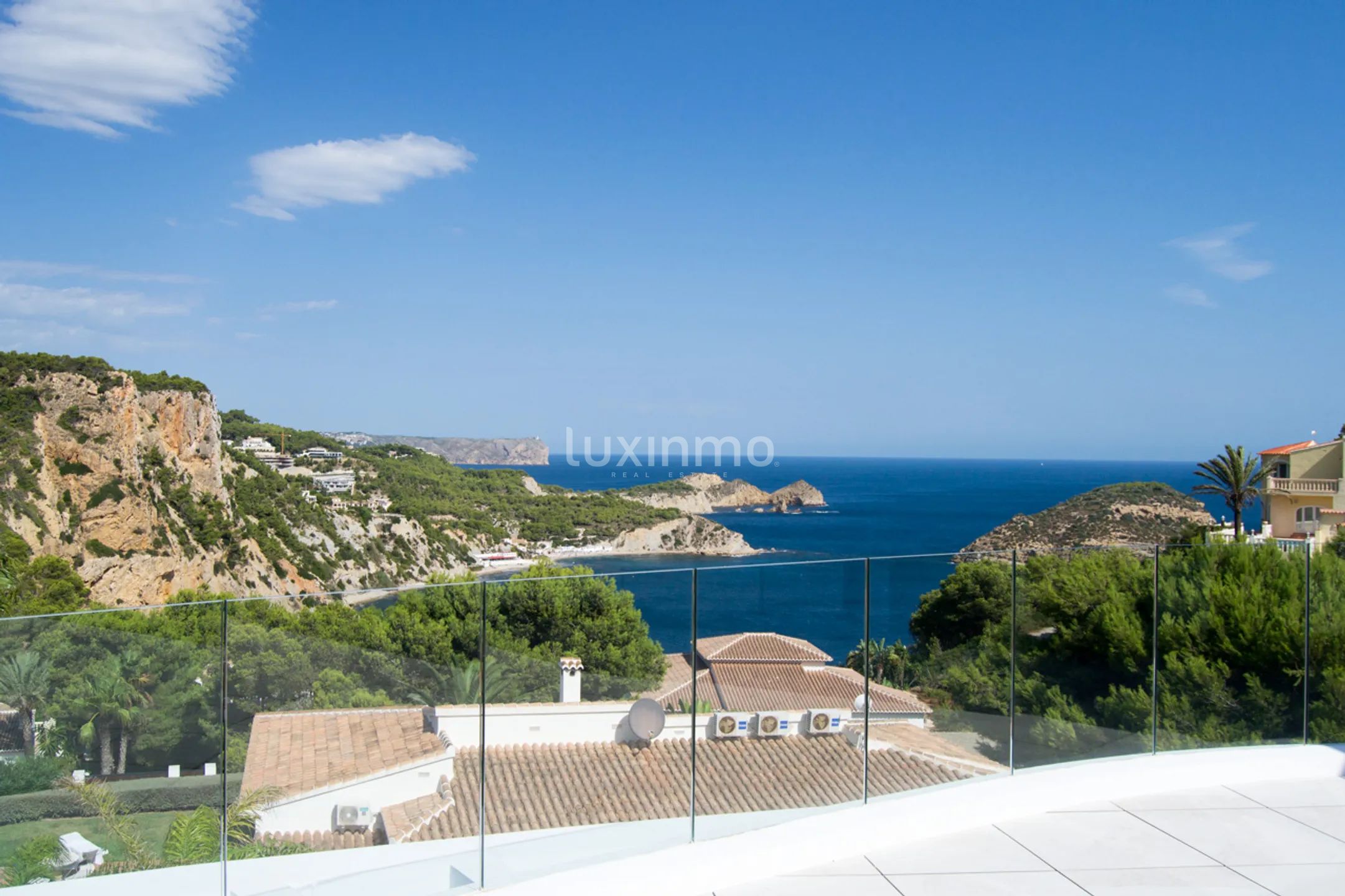 Nouvelle villa de style moderne surplombant le Portixol à Javea — photo 10