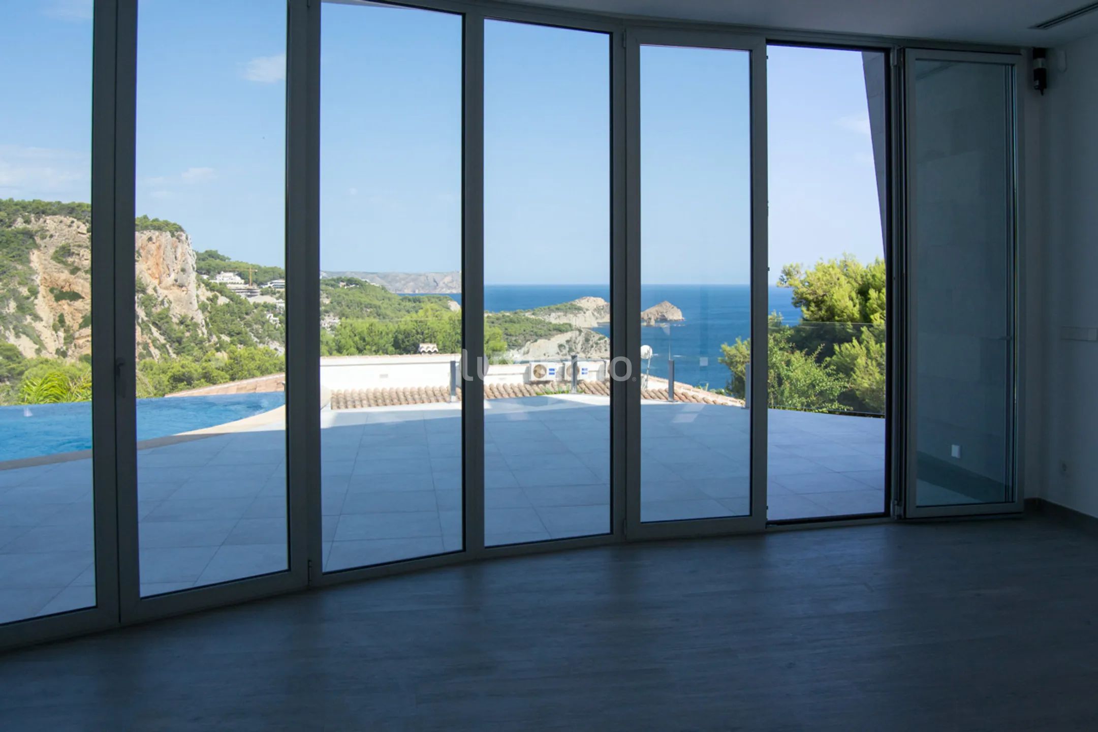 Nouvelle villa de style moderne surplombant le Portixol à Javea — photo 20