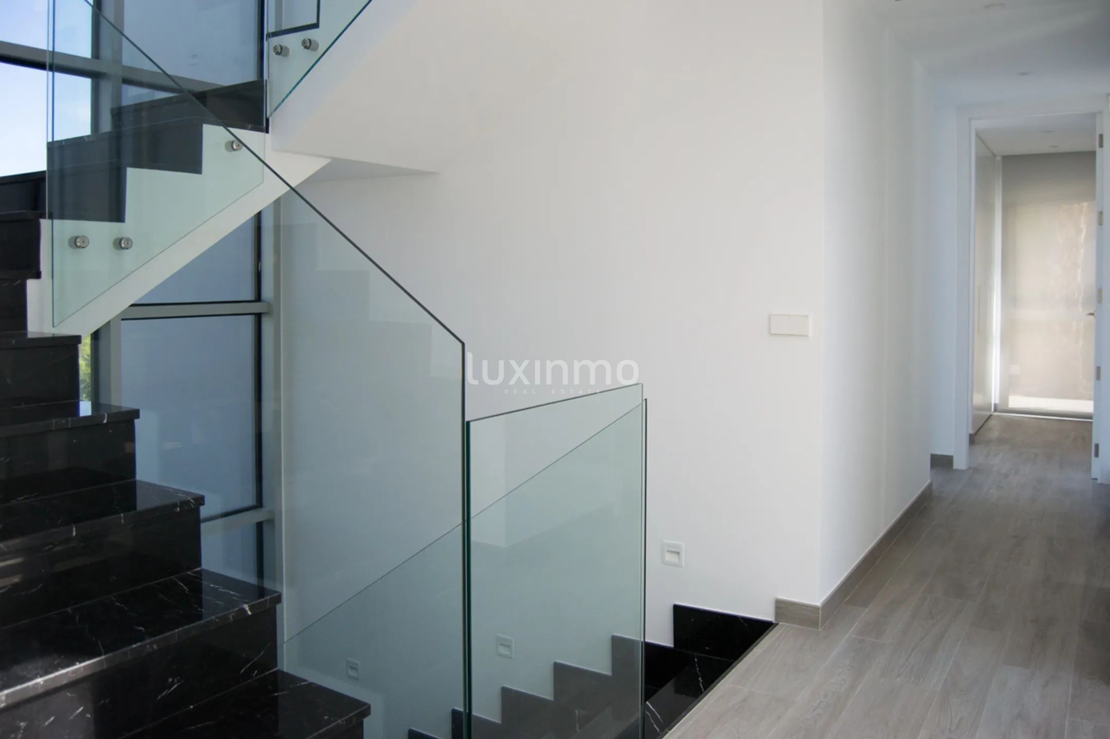Nouvelle villa de style moderne surplombant le Portixol à Javea — photo 21