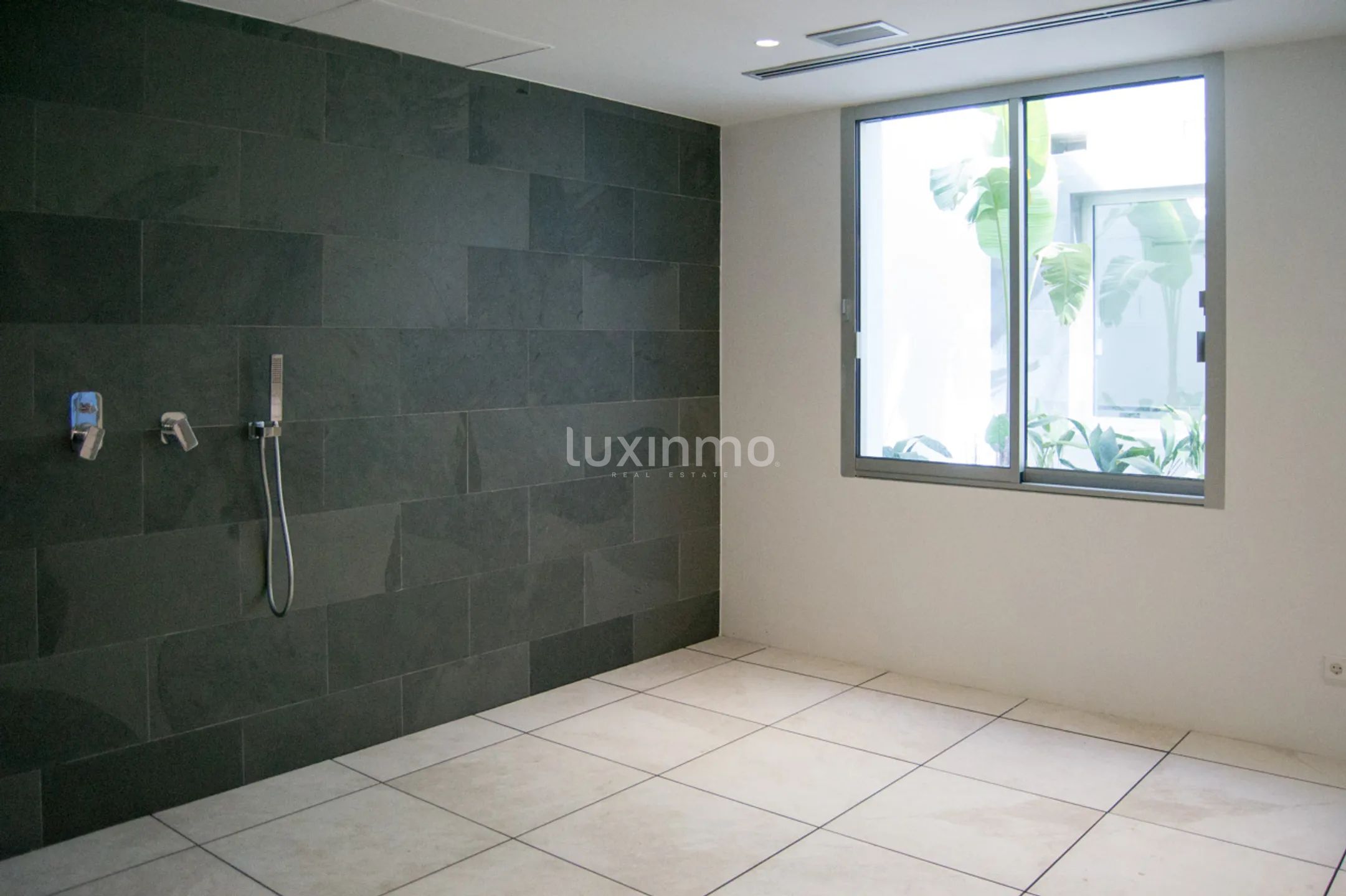 Nouvelle villa de style moderne surplombant le Portixol à Javea — photo 40