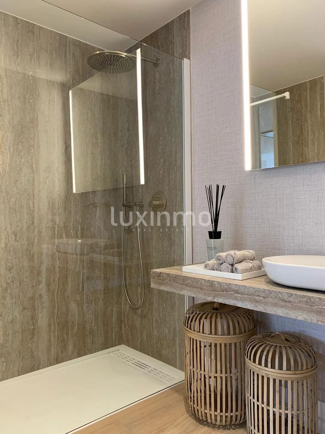 Appartements uniques sur le front de mer à Delfin Tower Benidorm — photo 20