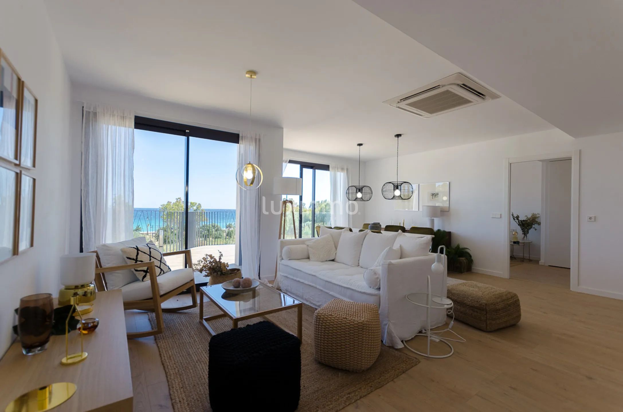 Excellent location on the first line of the Torres beach — photo 9