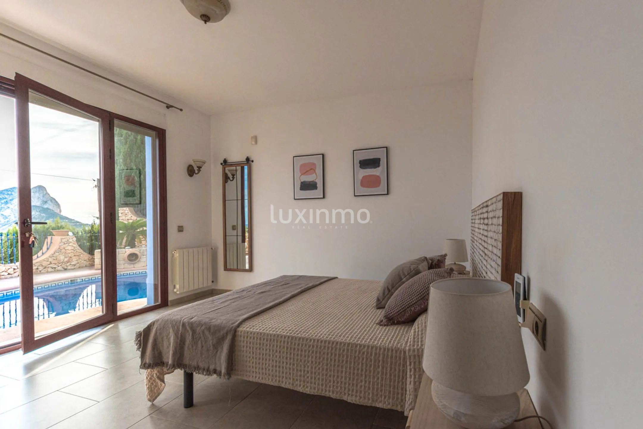 Villa with sea views for rent in Calpe — photo 16