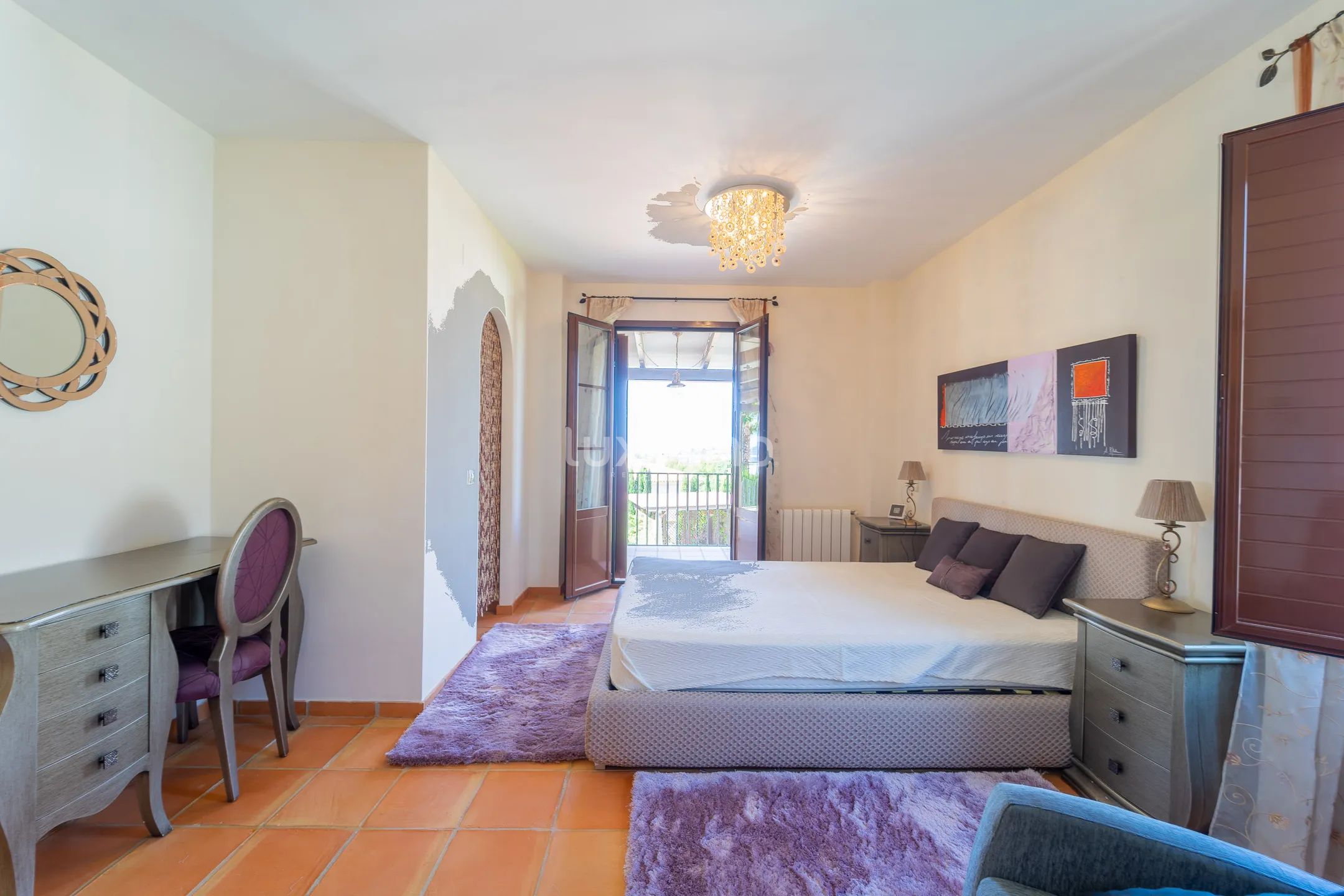 House for sale with sea view and pool in Sierra Cortina — photo 21