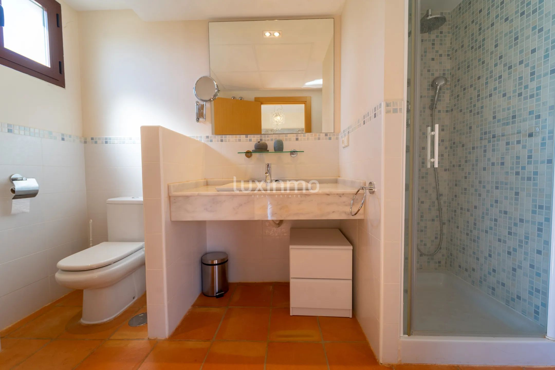 House for sale with sea view and pool in Sierra Cortina — photo 29