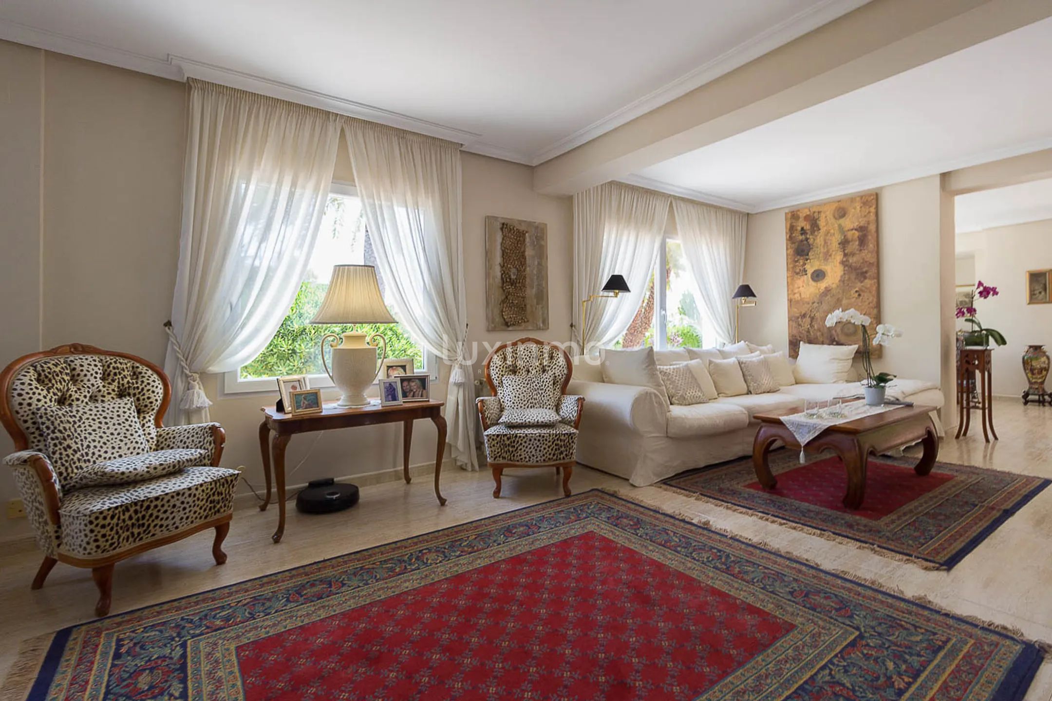 Elegante Villa mit schönem Garten zum Verkauf in Alfas del Pi — photo 5