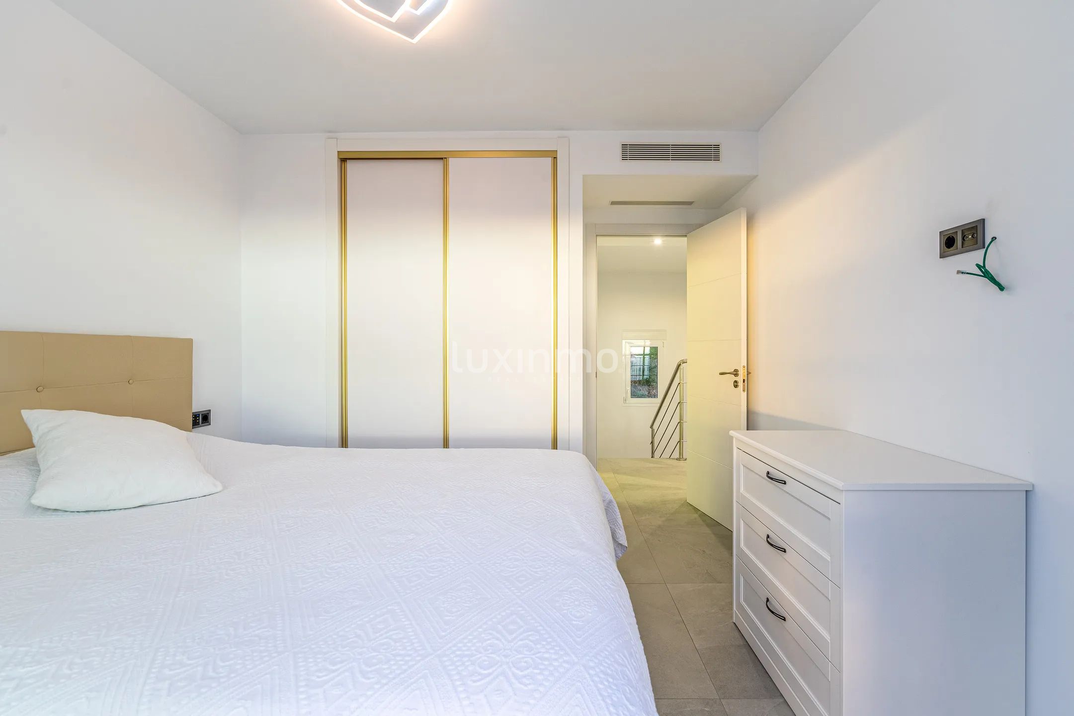 Stadthaus mit herrlichem Meerblick in Altea Hills zu verkaufen — photo 19