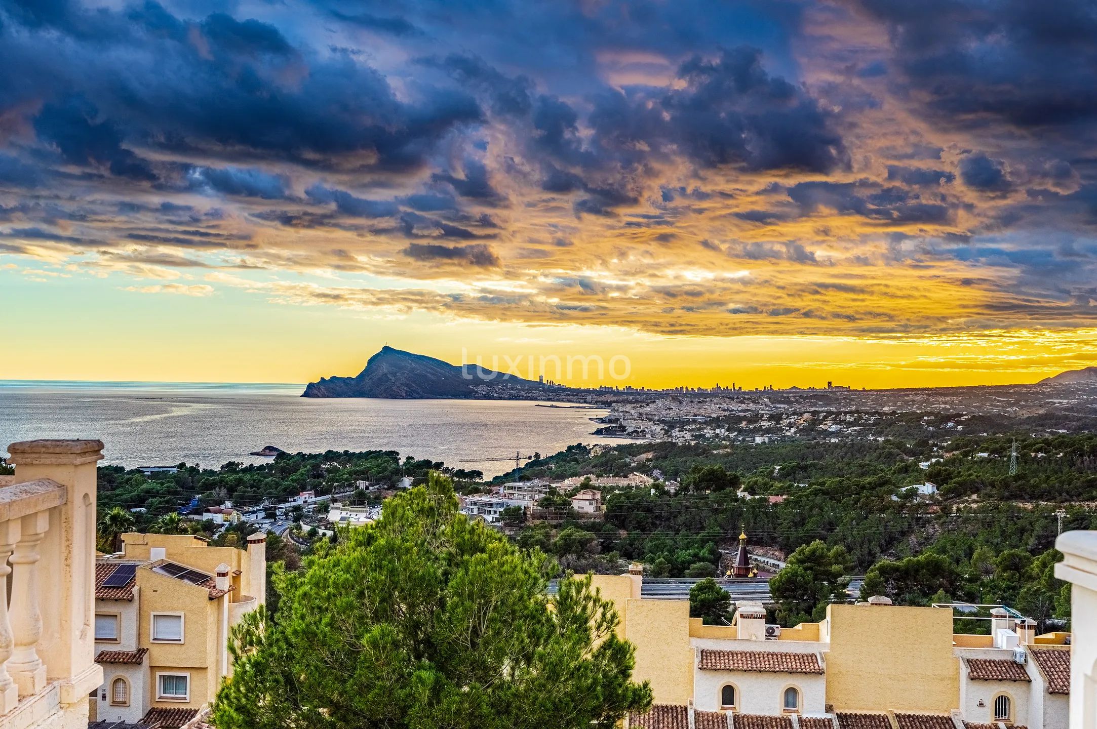 Adosado con impresionantes vistas al mar en venta en Altea Hills — photo 2