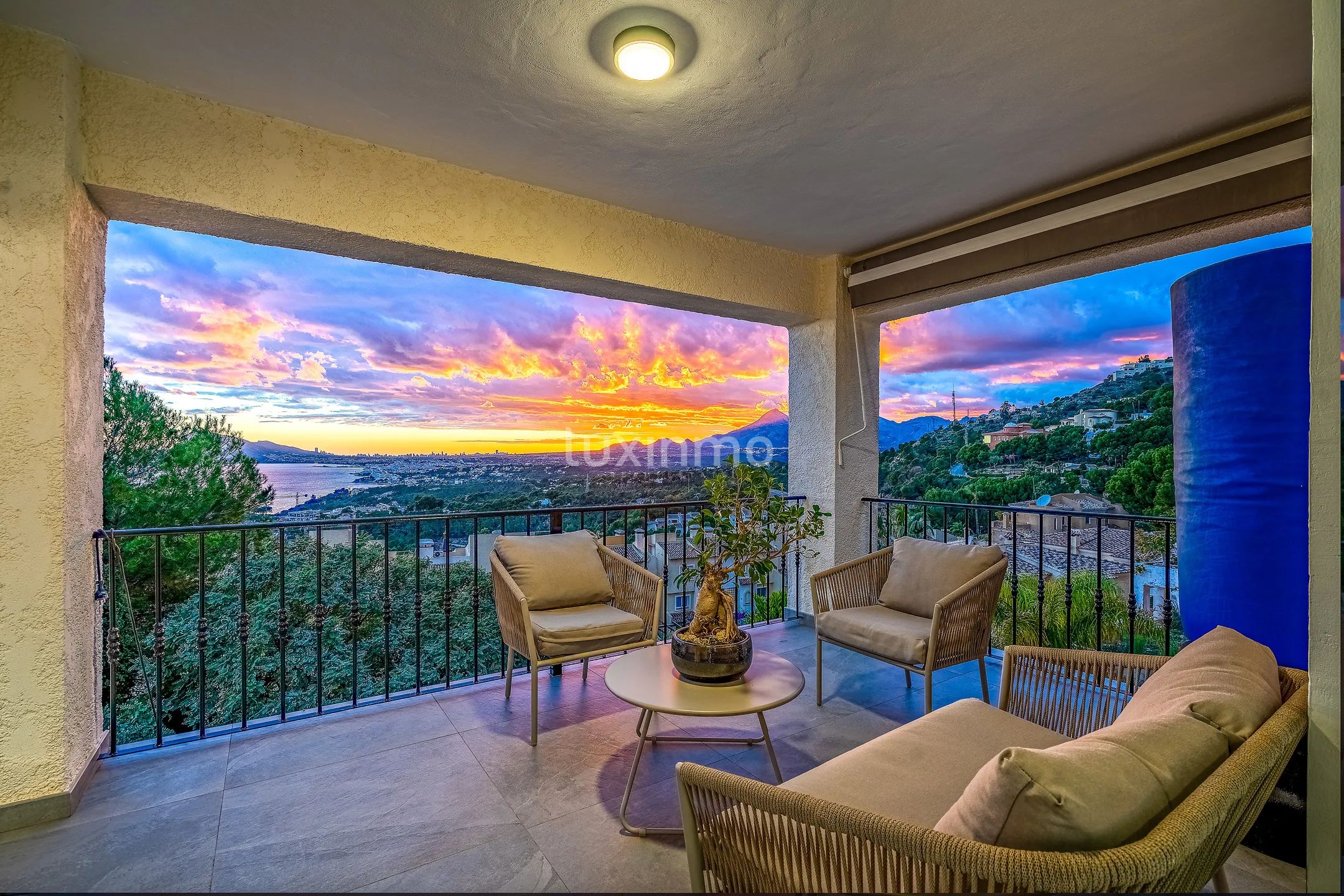 Adosado con impresionantes vistas al mar en venta en Altea Hills — photo 1